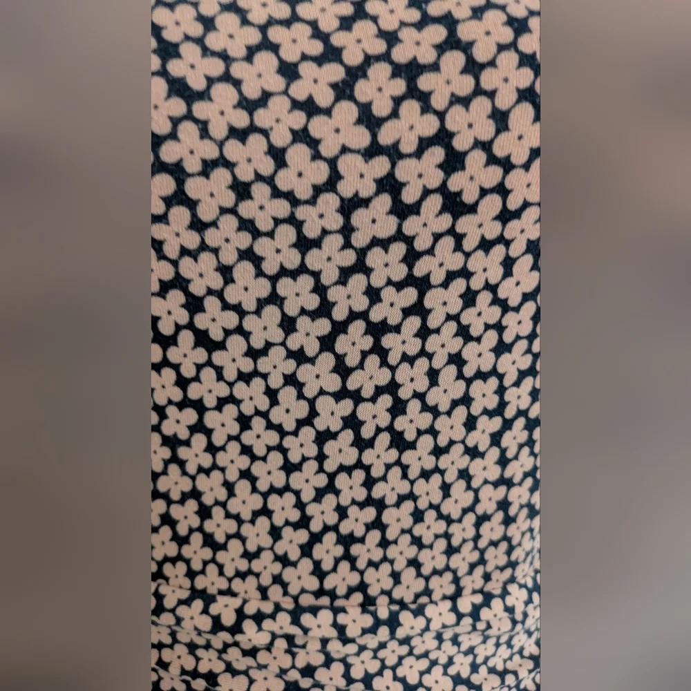 Boden Daisy Print Amelie Jersey Dress, Small Petite - Picture 5 of 10